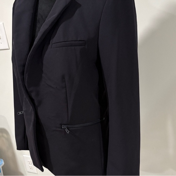 Veronica Beard Classic Black Blazer - Picture 7 of 8